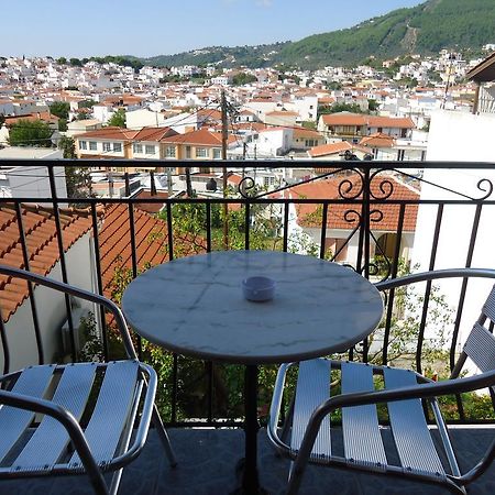 Pension Margarita Skiathos Town Exterior foto