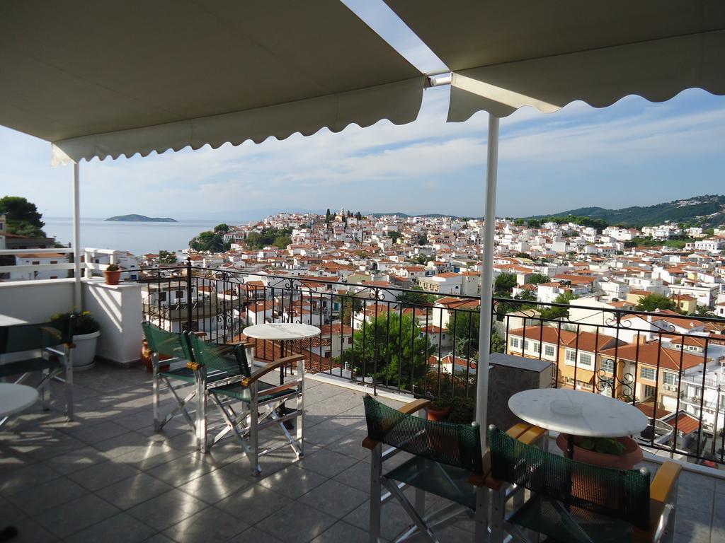 Pension Margarita Skiathos Town Exterior foto