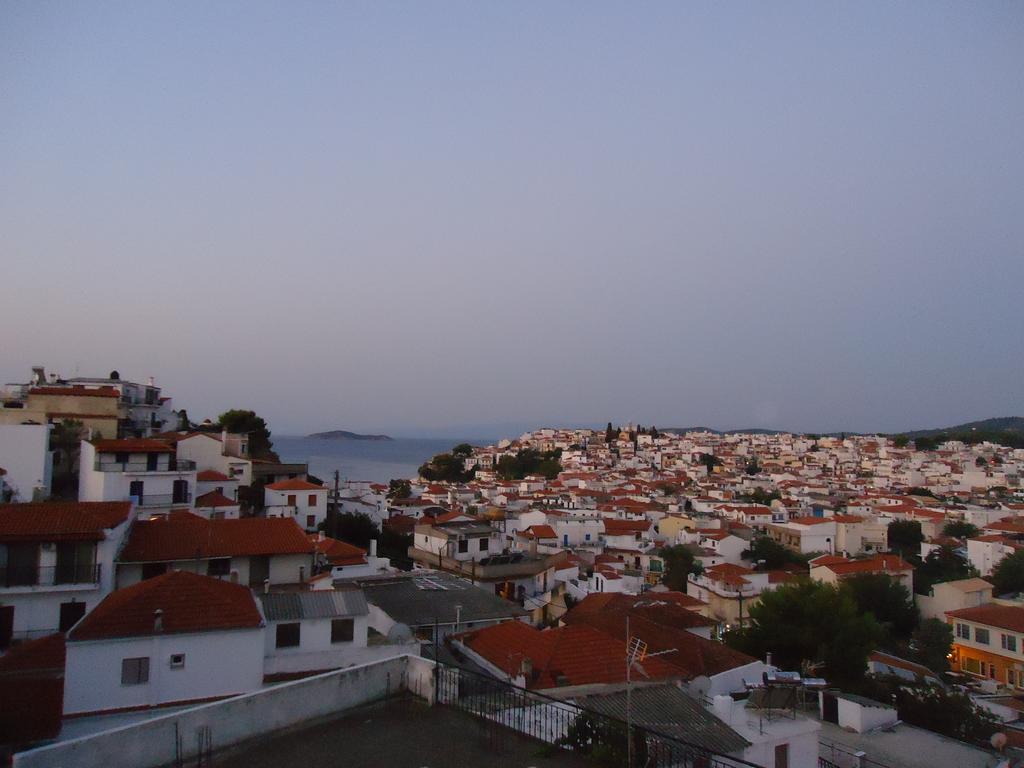 Pension Margarita Skiathos Town Exterior foto