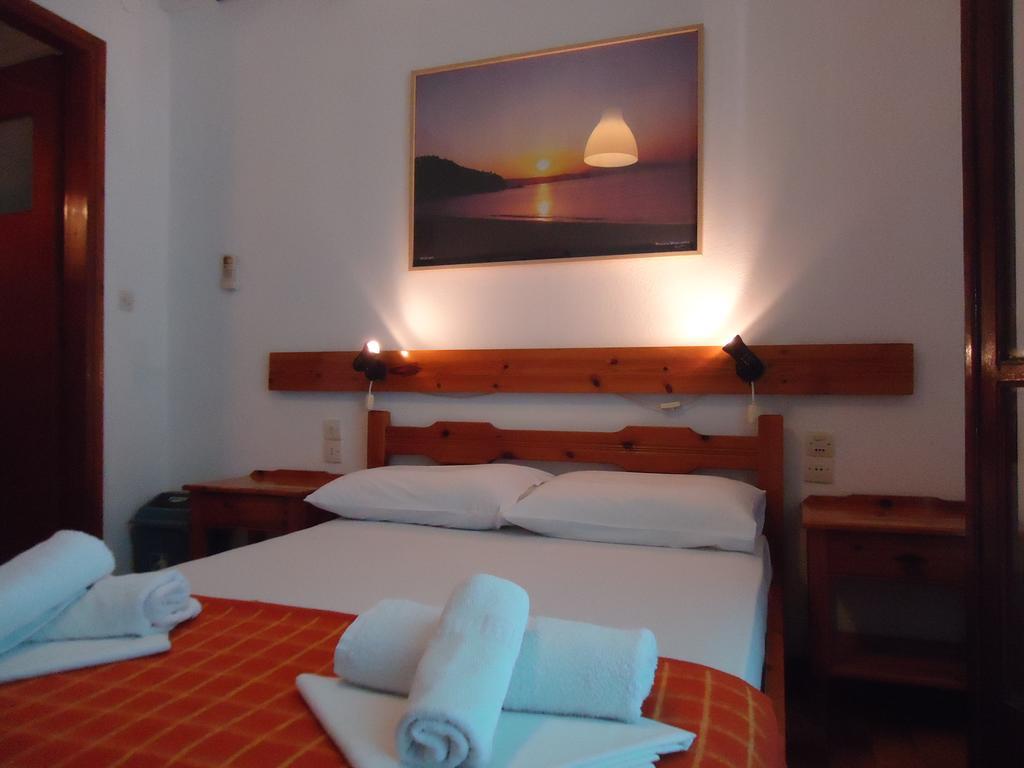 Pension Margarita Skiathos Town Exterior foto